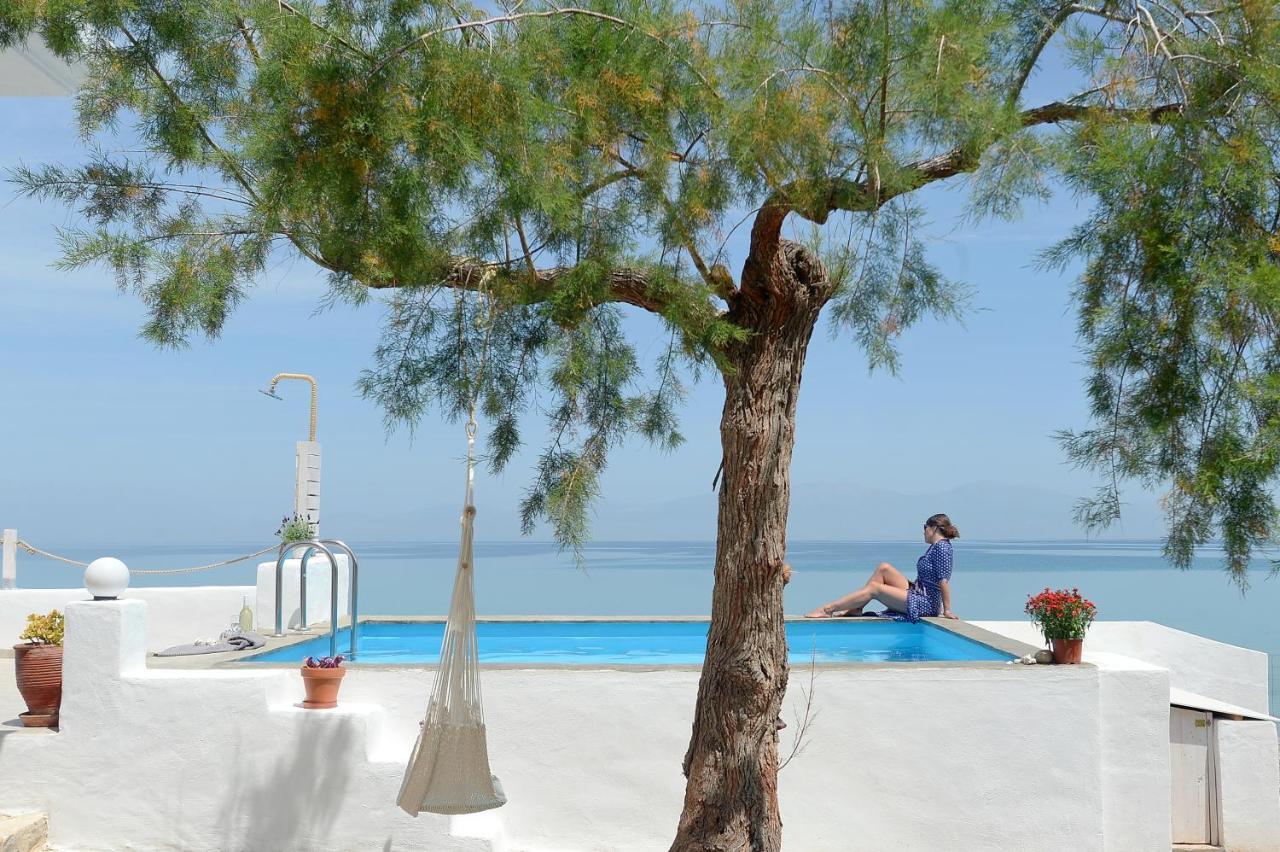 Antorina Beachfront Villas With Private Pools Kamari  المظهر الخارجي الصورة