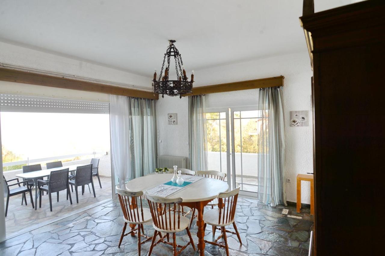 Antorina Beachfront Villas With Private Pools Kamari  المظهر الخارجي الصورة